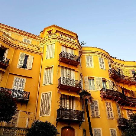 Ancient Italian Palace Nice Exterior photo